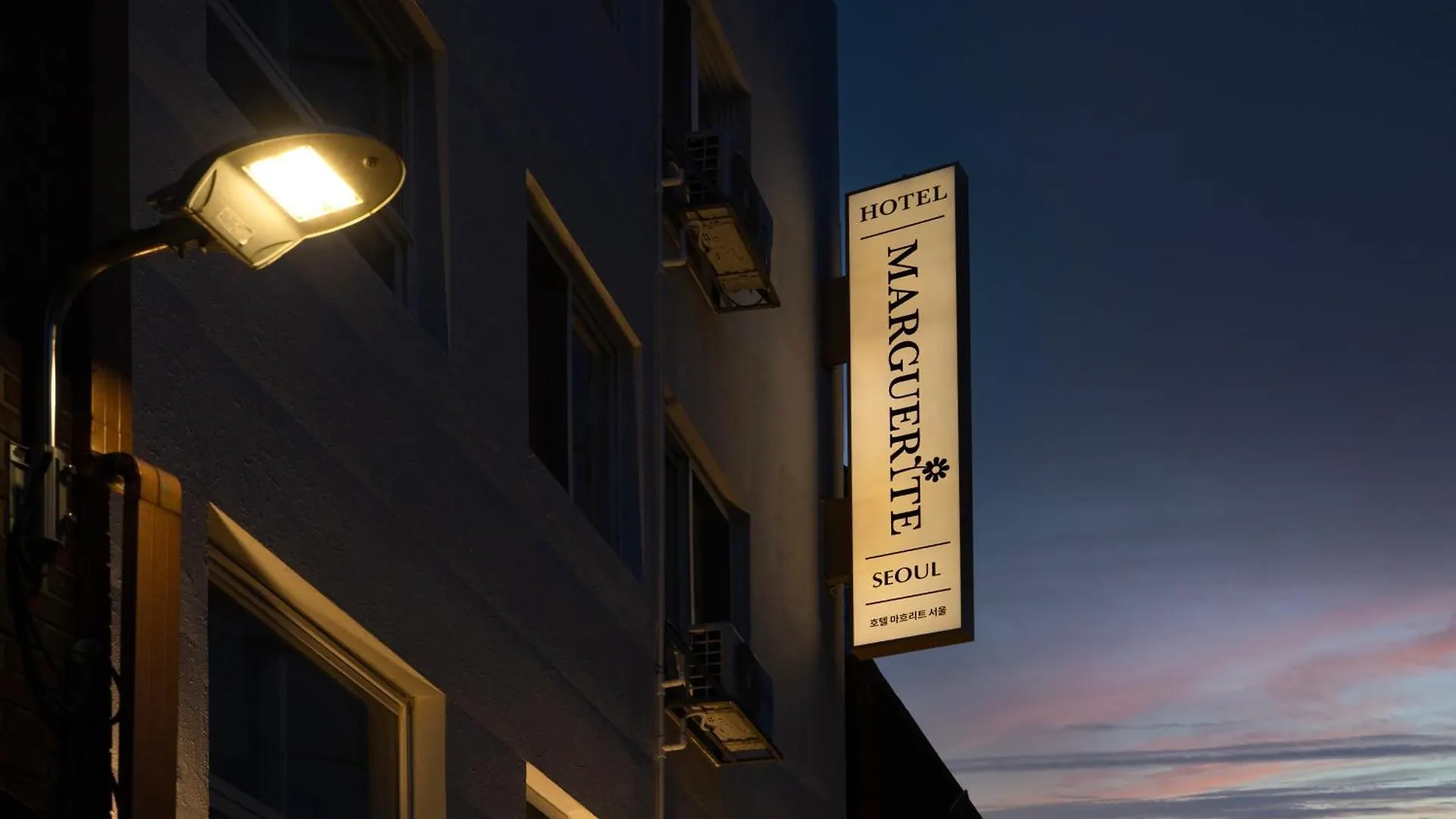 2025 Renovated- Hotel Marguerite Seoul 2*,  South Korea