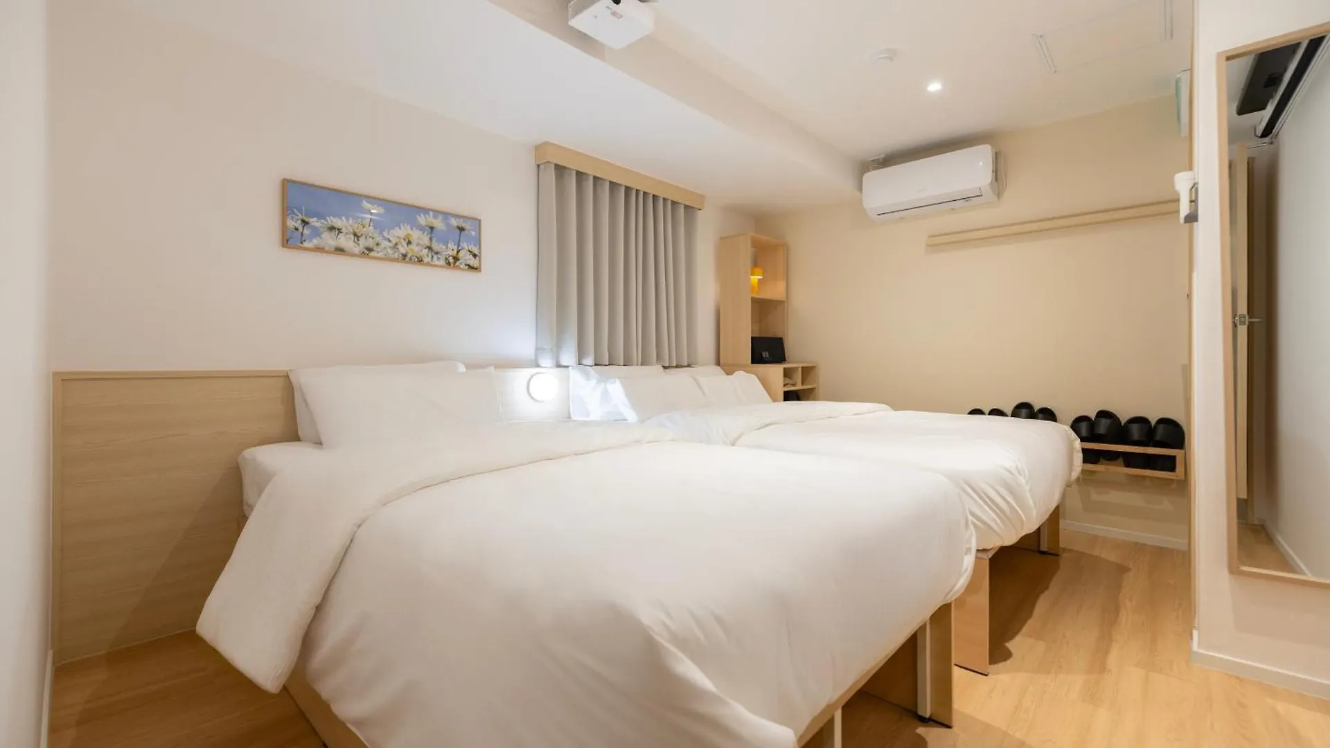 2025 Renovated- Hotel Marguerite Σεούλ Νότια Κορέα